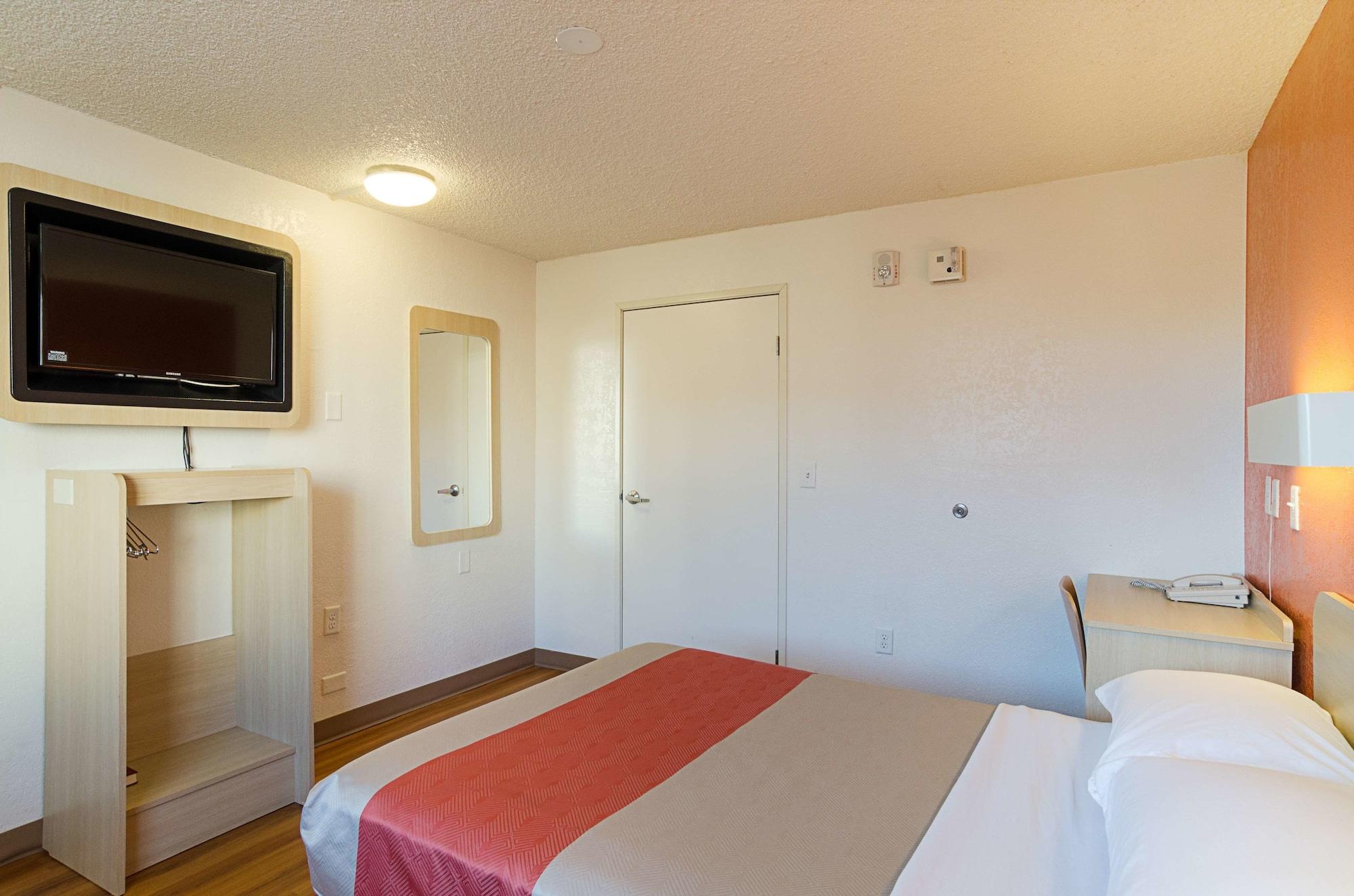 Motel 6- Denver, Co Downtown Экстерьер фото