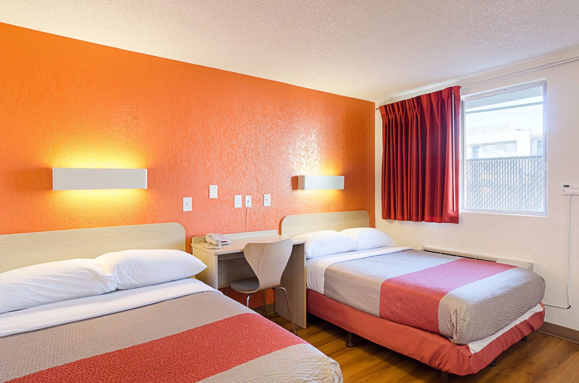 Motel 6- Denver, Co Downtown Экстерьер фото