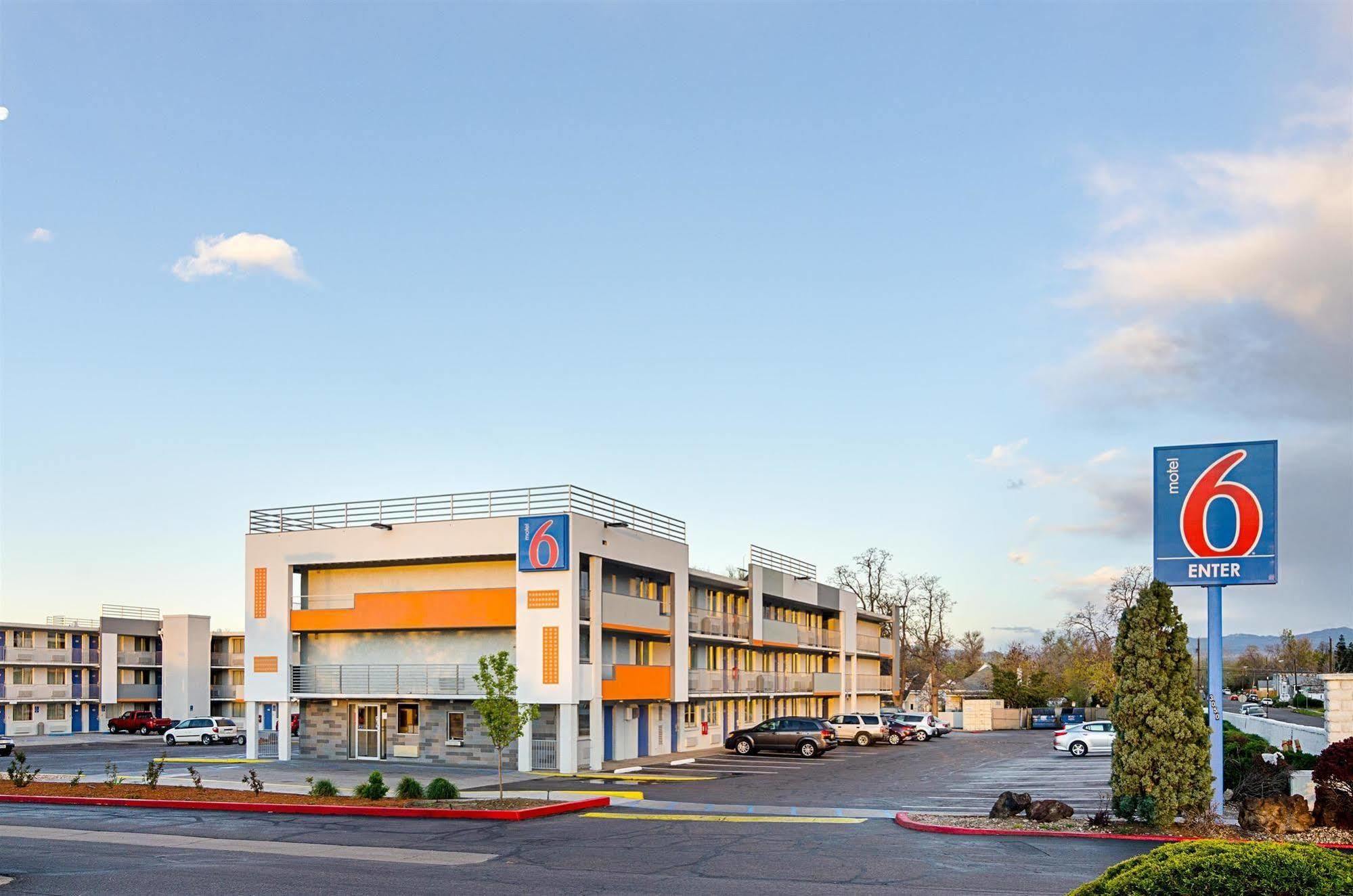 Motel 6- Denver, Co Downtown Экстерьер фото